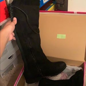 Black fall boots